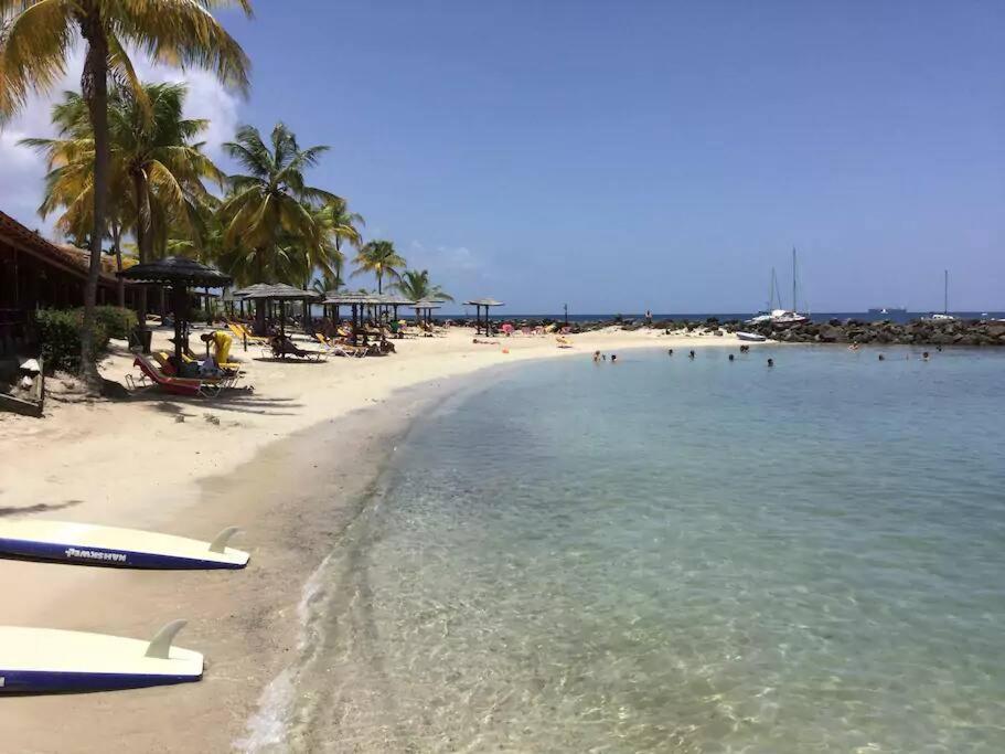 Studio Ideal Couple, A 200M De Tres Belles Plages Pointe Du Bout! Lazaret Bagian luar foto